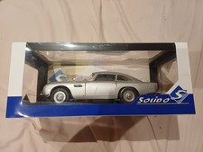 Aston Martin DB5 Silver Birch