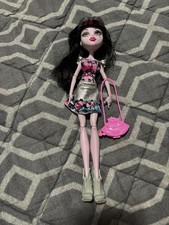 Monster High Dolls 'Boo York, Boo York- Frightseers Draculaura'