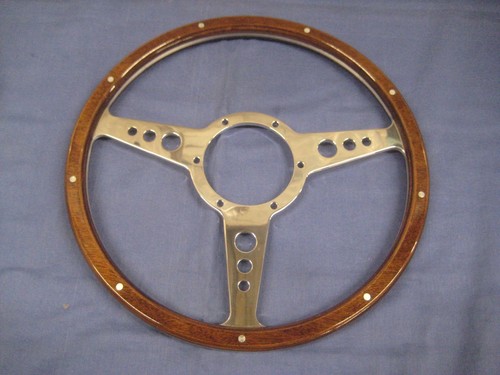 Flat wooden steering - flat,