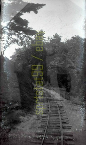 Narrow gauge train tracks - gauge,