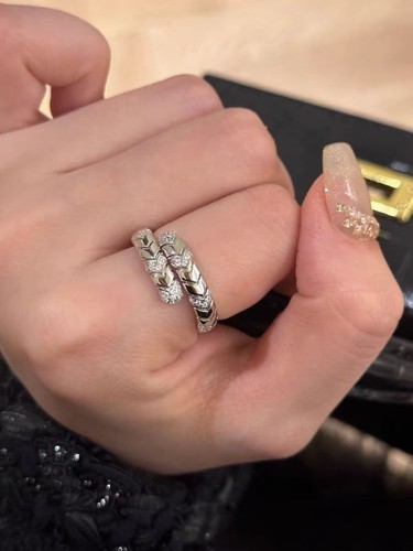 Adjustable snake wrap ring - snake,