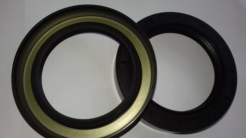 Outer rear axle - shaft, seals