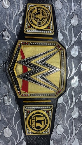 Wwe john cena 17x undisputed - cena,