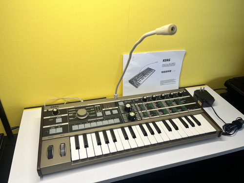 New unused korg microkorg - new, |