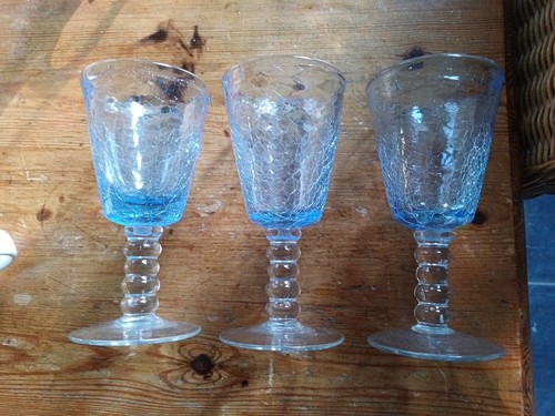 Blue crackled clear stem - 3,