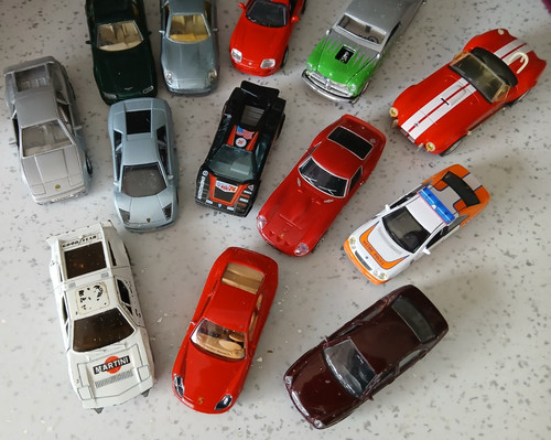 Bundle job lot - 13, vehicles