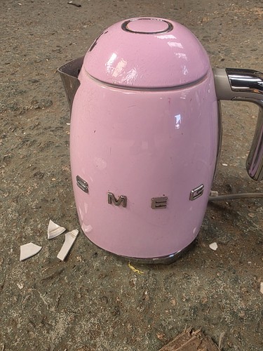 Smeg pink kettle - pink,
