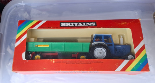 Britains farm vehicles ford - britains,
