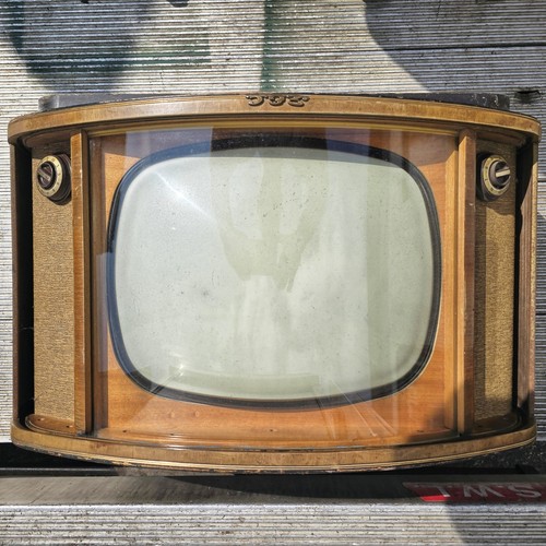 Bt302 vintage television - g.e.c,