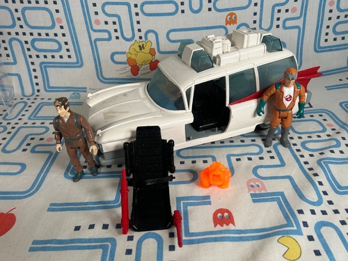 The real ghostbusters ecto - real, ecto-1