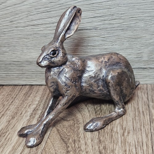 Frith sculpture hare - frith,