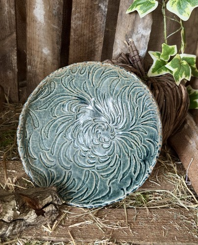 Beautiful artisan hand carved - beautiful, hand-carved