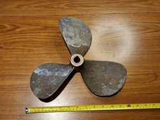 propeller bronze H 3-blade 12" by 12" for 1" shaft inboard (15-30hp) corroded