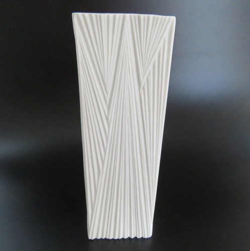 Porcelain vase martin - vase,