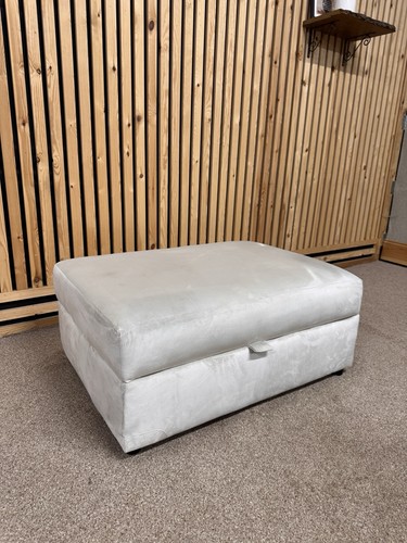 Dfs lovise large foot - lovise, stool