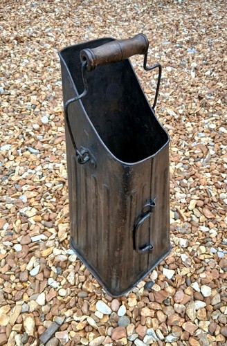 Antique steel coal hod - ,,