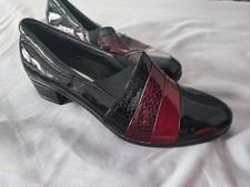Loretta Slip-On Shoes, Size 3