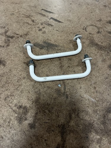 Fuselage assist handles - fuselage,