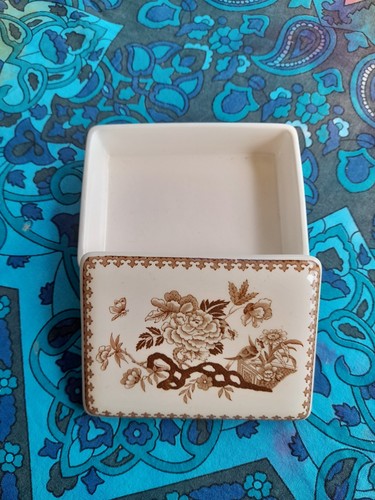 Wedgwood trinket box eastern - wedgwood,