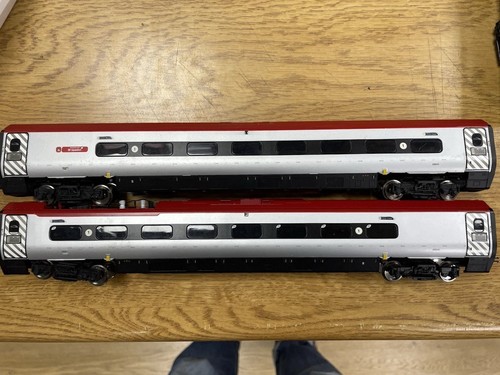 Hornby pendolino coaches - hornby,