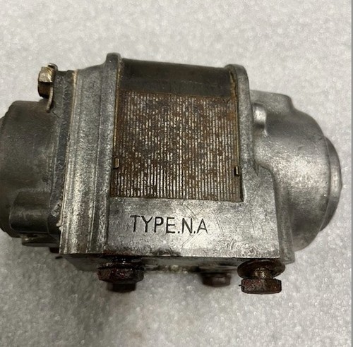 Lucas type magneto - na, for