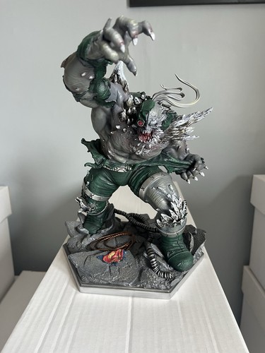 Iron studios exclusive - iron,