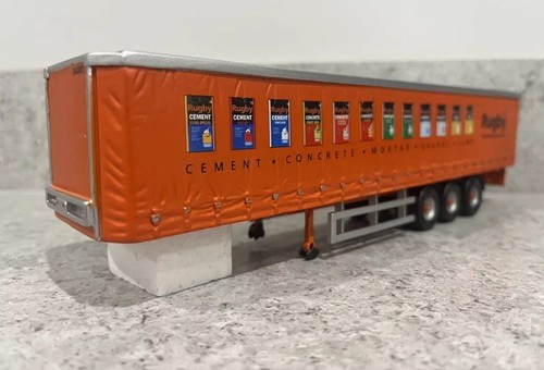 Corgi tri axle - tri-axle, curtainside