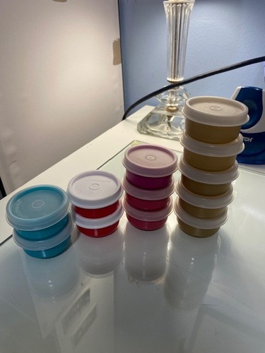 Tupperware smidget 1oz - 1oz, mini