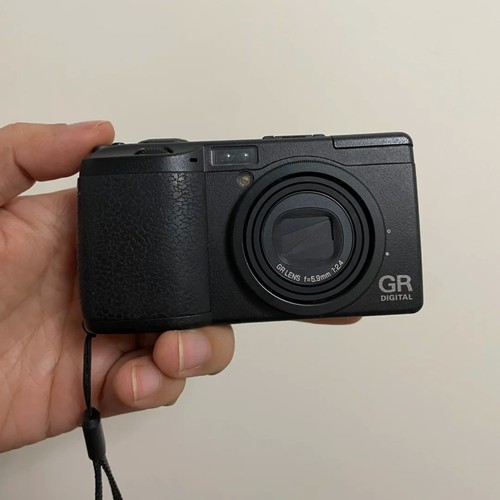 Ricoh digital 1mp f - ricoh, f/2.4