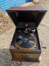 1900s + Geisha gramophone