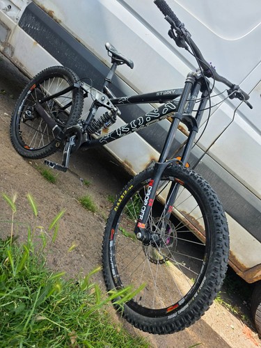 Kona stinky full - stinky,