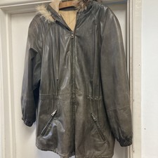 PELLETTERIA Womens Leather