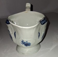 18TH CENTURY WORCESTER English Porcelain Sauce / Gravy Boat Jug