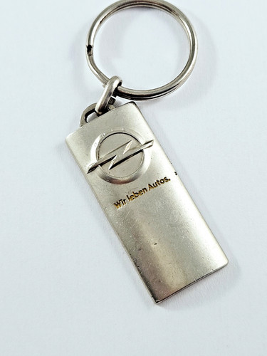 Keychain opel barn - opel,