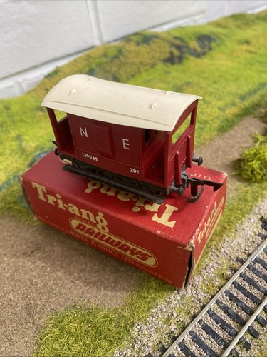 Triang gauge r16 brake van - oo,