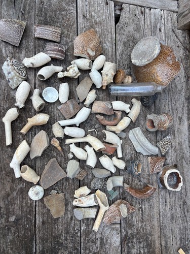 Thames mudlarking finds clay - ,