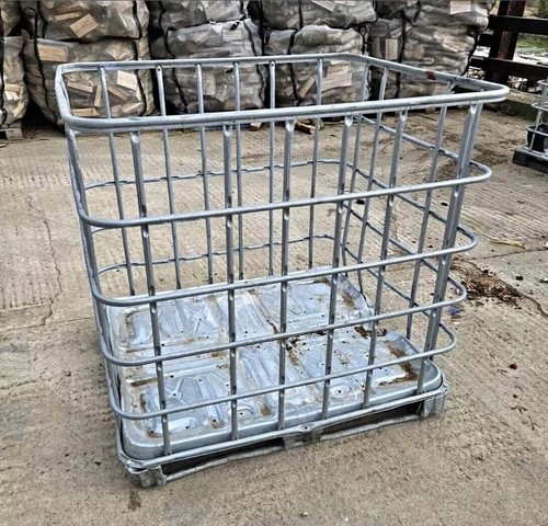 Ibc cages logs hay - , /
