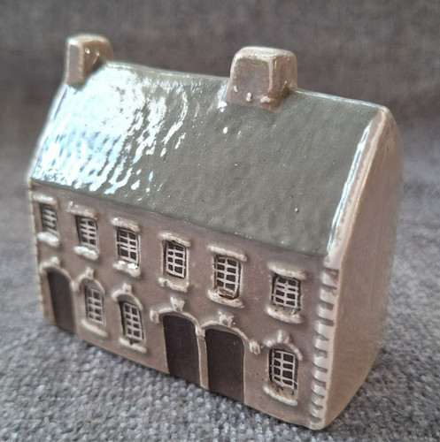 Mudlen end studio row - end, studio,,a