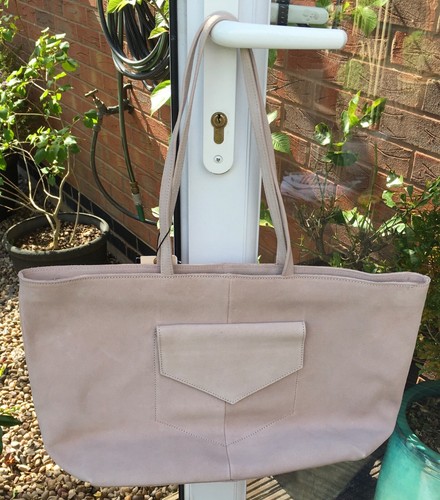 Bnwt zara natural genuine - zara,