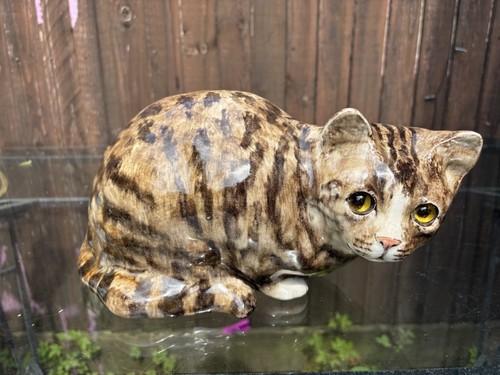 Winstanley cat size pottery - winstanley,