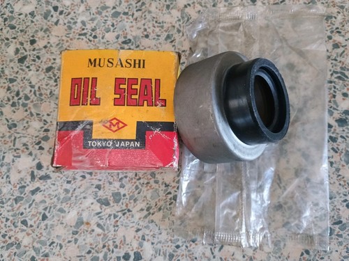 Gearbox rear oil - gearbox, seal