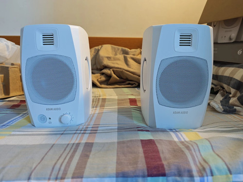 Adam audio d3v - adam, active