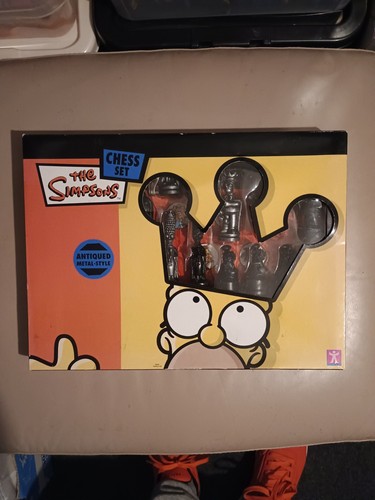 The simpsons chess set - simpsons,