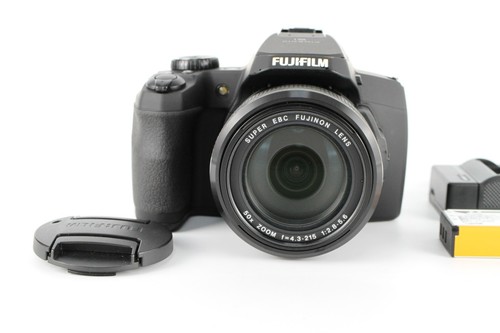 Near mint fujifilm fine pix - fujifilm,