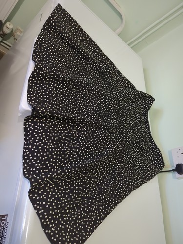 Size skirt by hobbs - skirt,