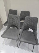 4 premium Quilted Dining