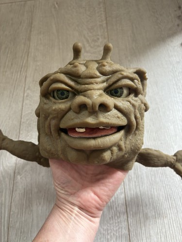 Vintage 1987 boglin hand - ,