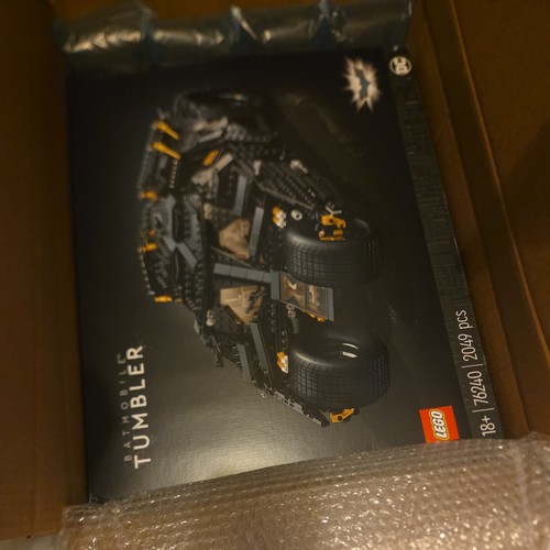 Lego super heroes batmobile - lego,