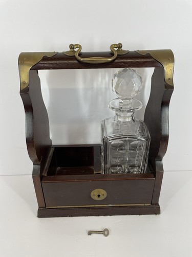 Vtg victorian decanter - 2,
