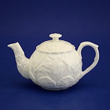 Small Coalport/Wedgwood